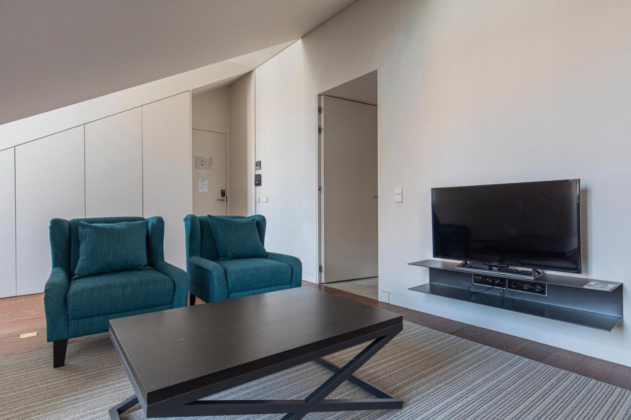 Apartment 8 Building 403 T2 - River & Garden View Lissabon